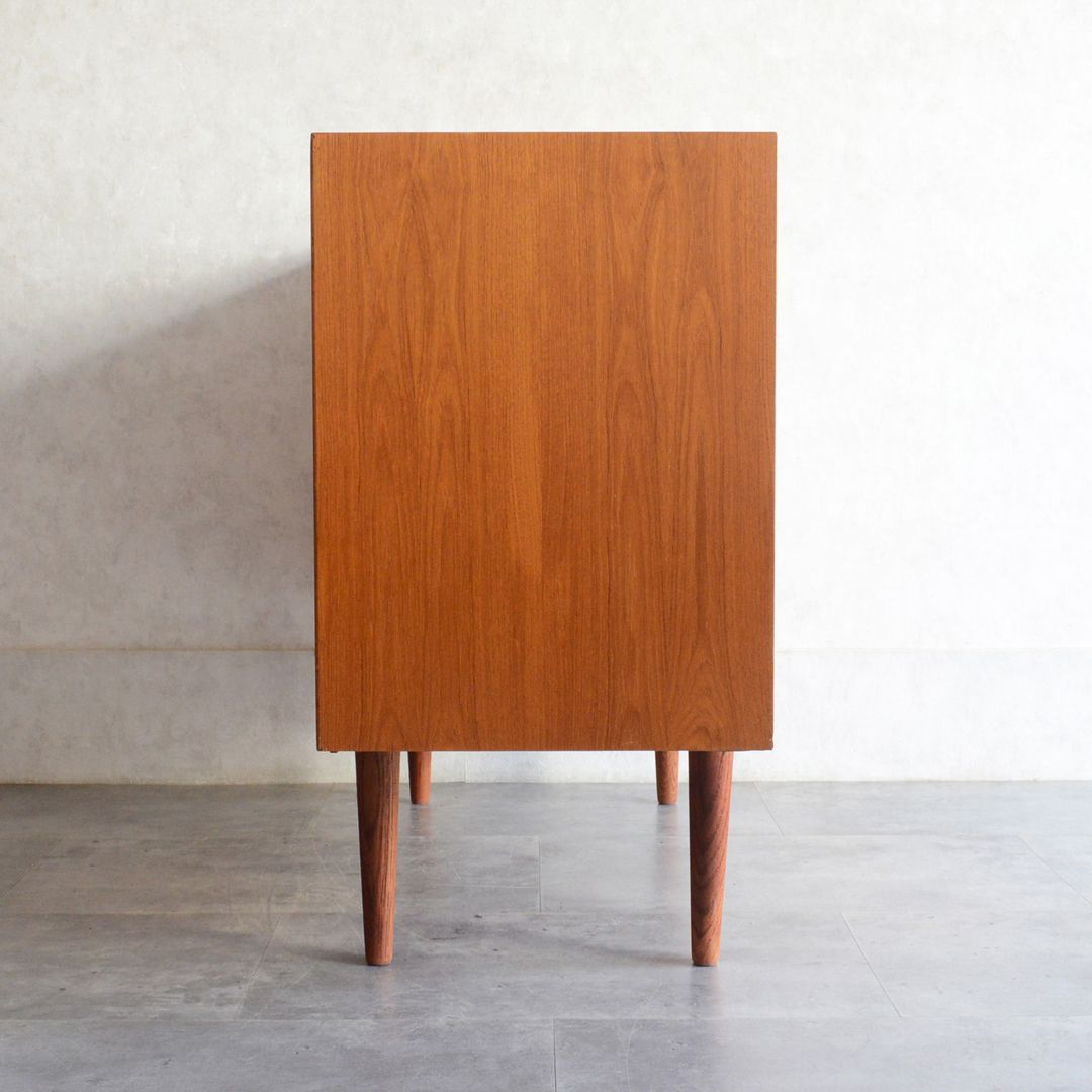 スウェーデンヴィンテージ OLD IKEA キャビネット 鍵付 チーク サイド