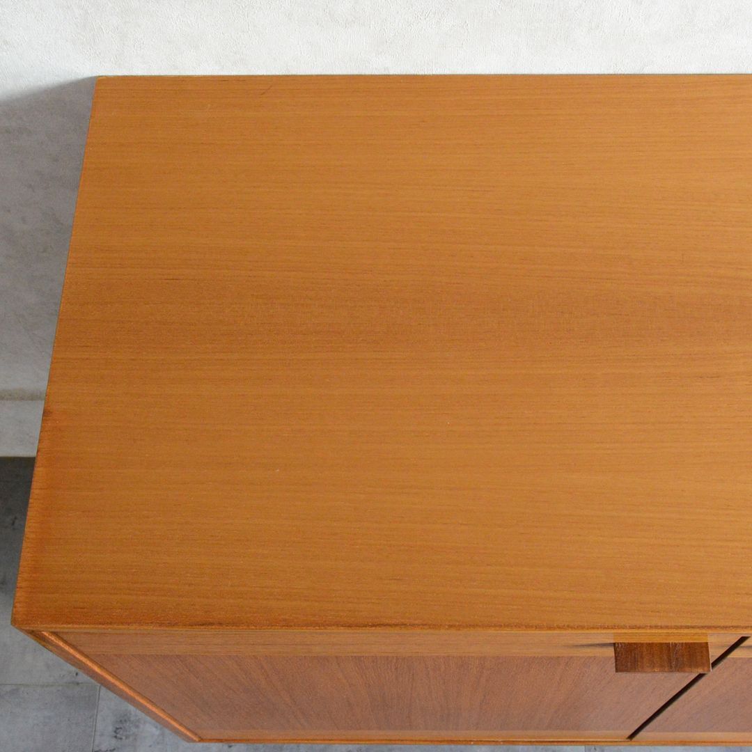 スウェーデンヴィンテージ OLD IKEA キャビネット 鍵付 チーク サイド