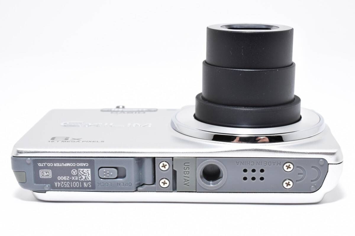 ☆極上品☆カシオ CASIO EXILIM EX-Z900 シルバー 元箱付き☆ W0111