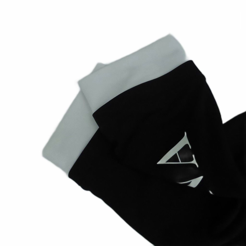 マーク&ロナ　ブラック　ニット　48 ハイネック　　美品 マーク＆ロナ MARK&LONA ゴルフウエア カットソー 48 M 黒 ブラック