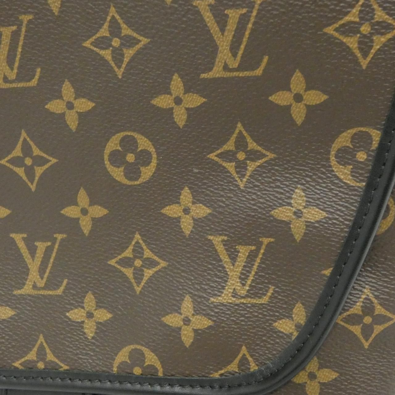 カ*シ様 ルイヴィトン マグネティックメッセンジャー M45557 楽天市場】ルイヴィトン ショルダーバッグ Louis Vuitton モノグラム