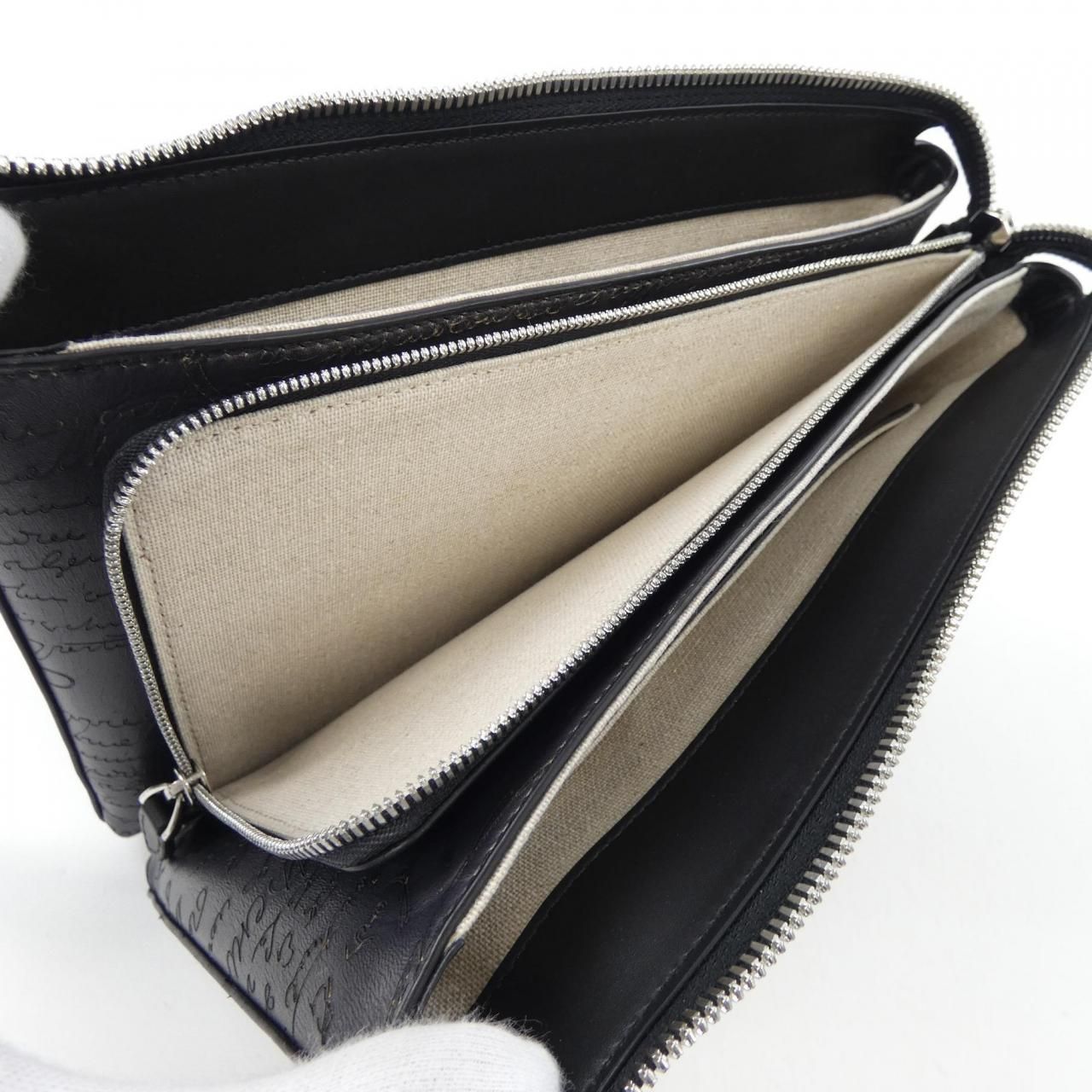 ベルルッティ Berluti テルシオ ジップポーチ BAG - メルカリ