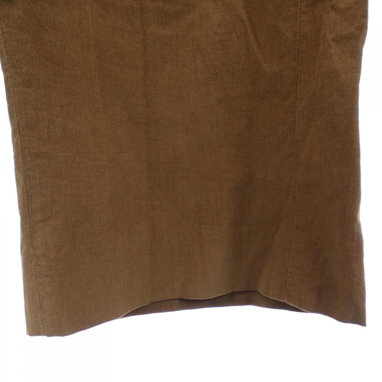 エスマックスマーラ  