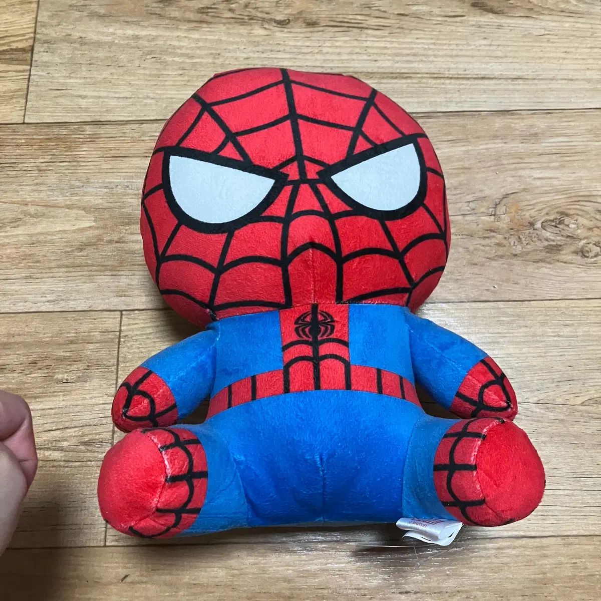 スパイダーマン ぬいぐるみ - メルカリ