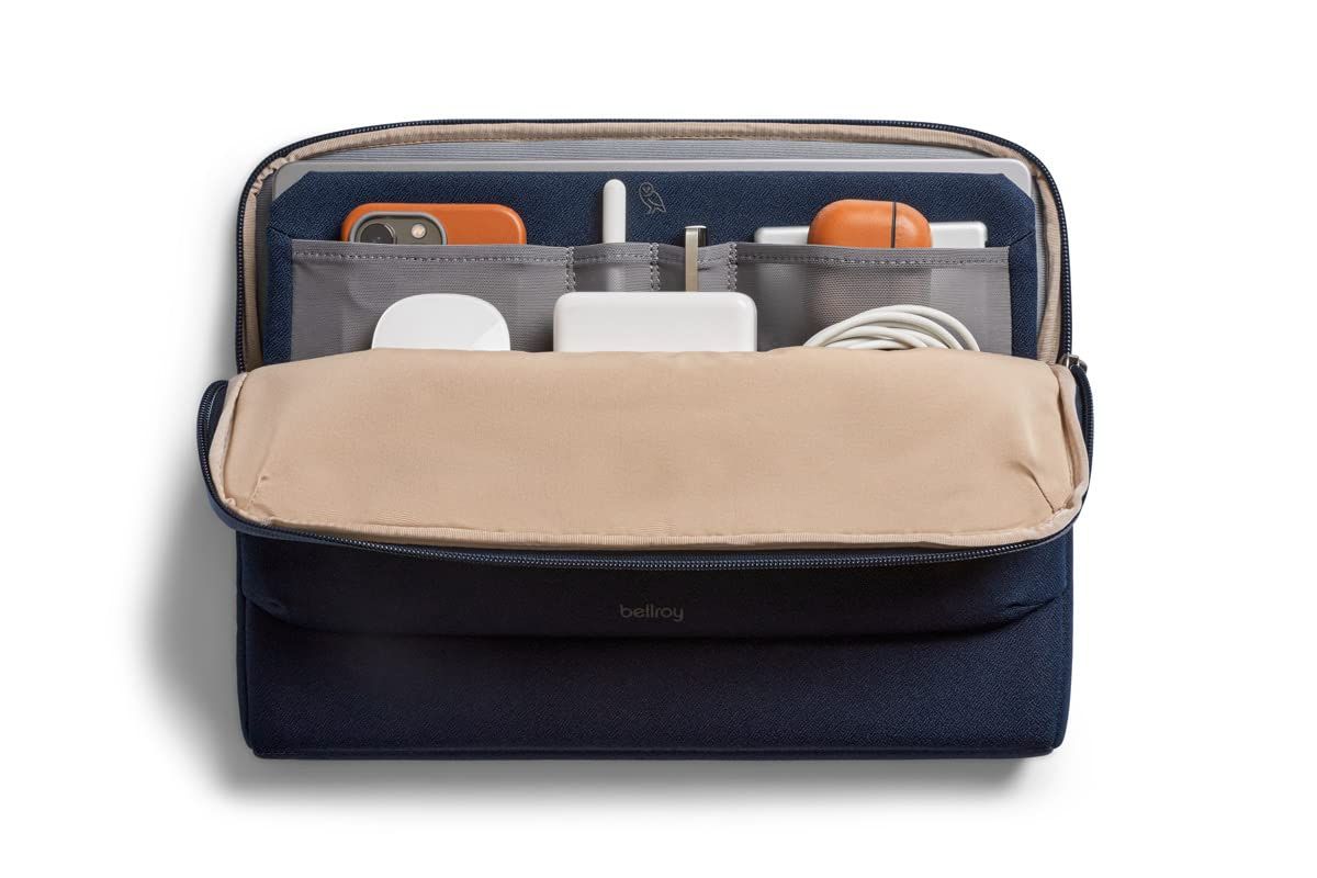 新品 [Bellroy] Laptop Caddy ノートPC16インチ用ケース - メルカリ