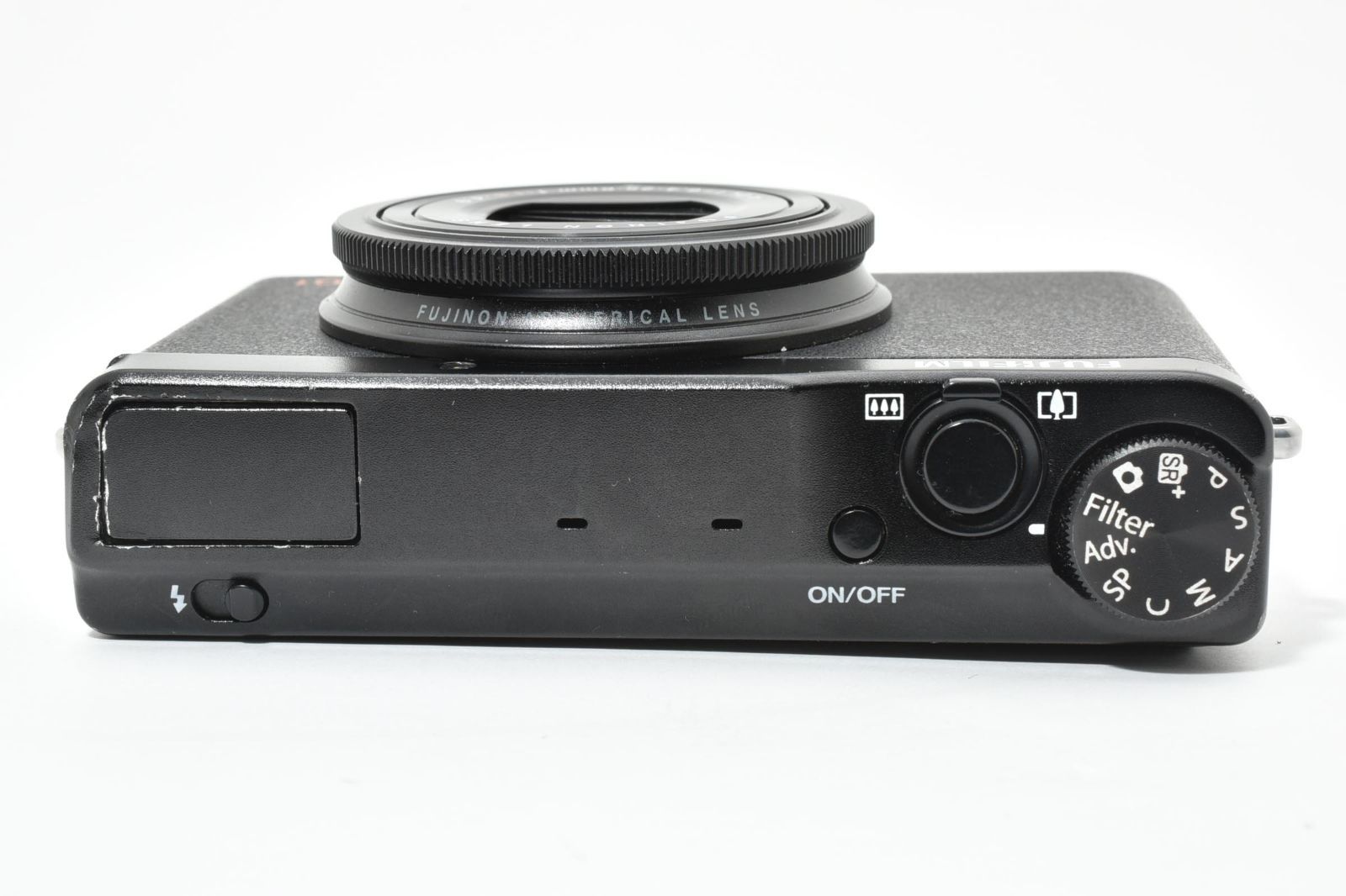 5990 【ジャンク】 Fujifilm Xq1 Black 12.0Mp Compact Digital Camera