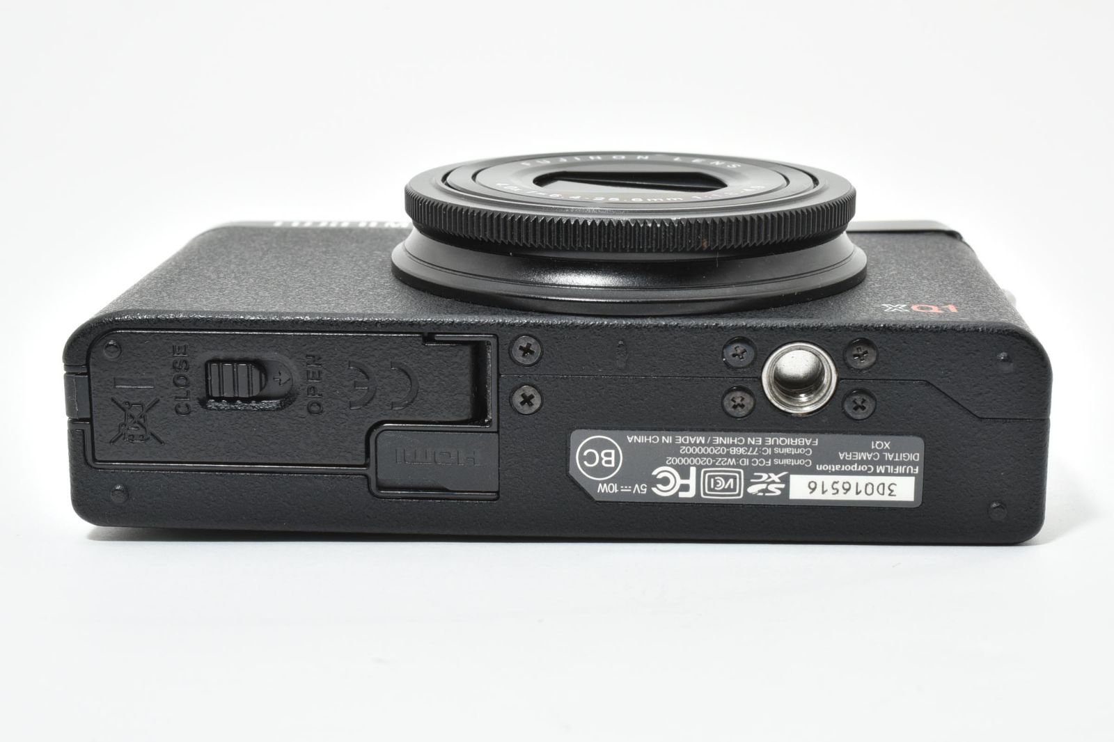 5990 【ジャンク】 Fujifilm Xq1 Black 12.0Mp Compact Digital Camera