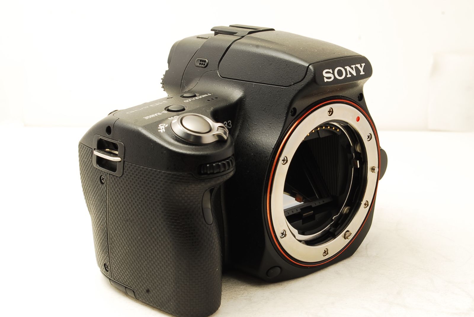 ショット数わずか2530枚【 完動品】SONY α33 ダブルズーム スマホ転送