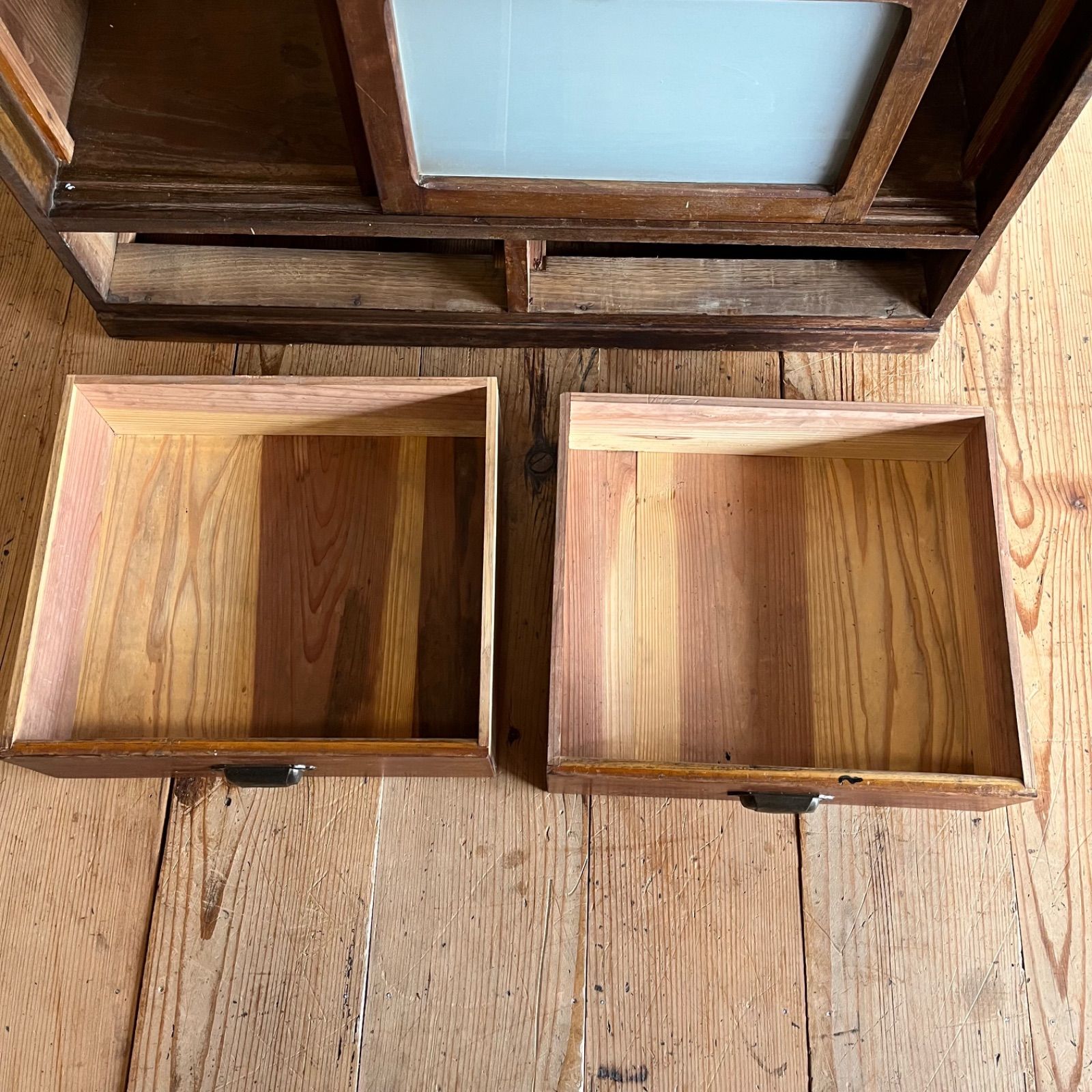 アンティーク ガラス戸棚 食器棚 キャビネット 本棚 すりガラス 無垢材