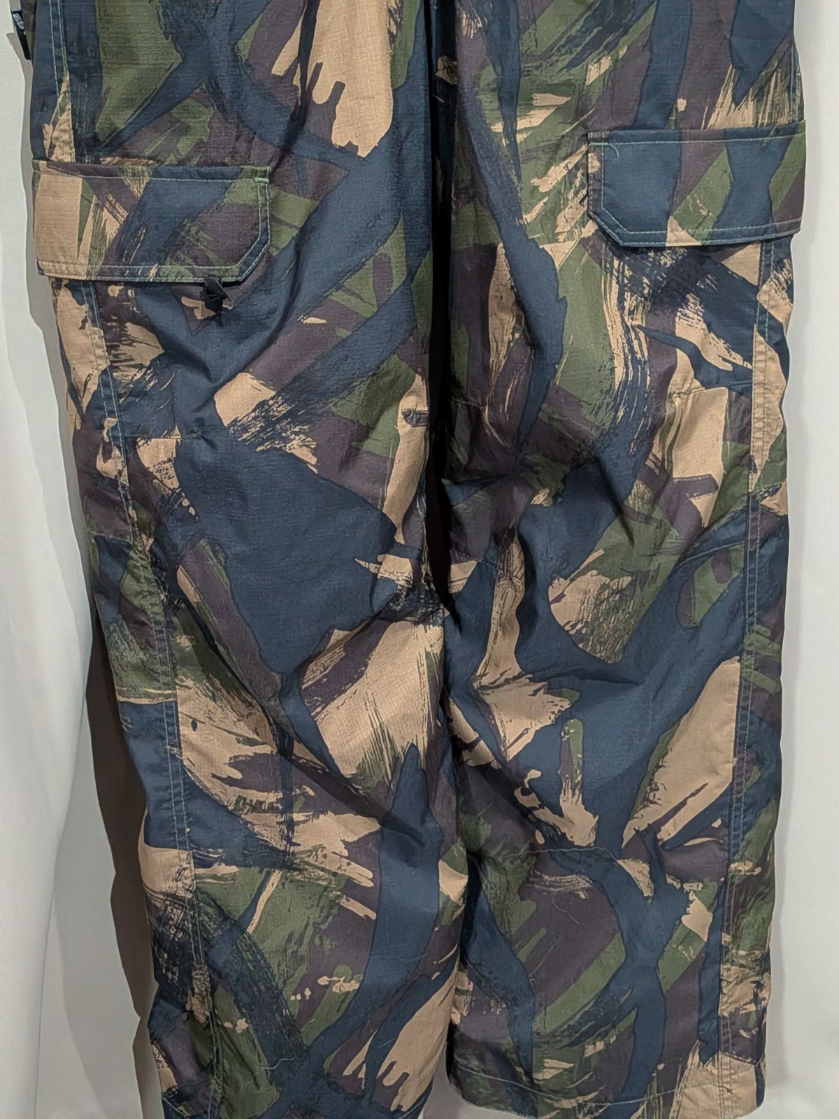 estivo 迷彩 スノーウェア つなぎ estivo 迷彩 スノーウェア つなぎ