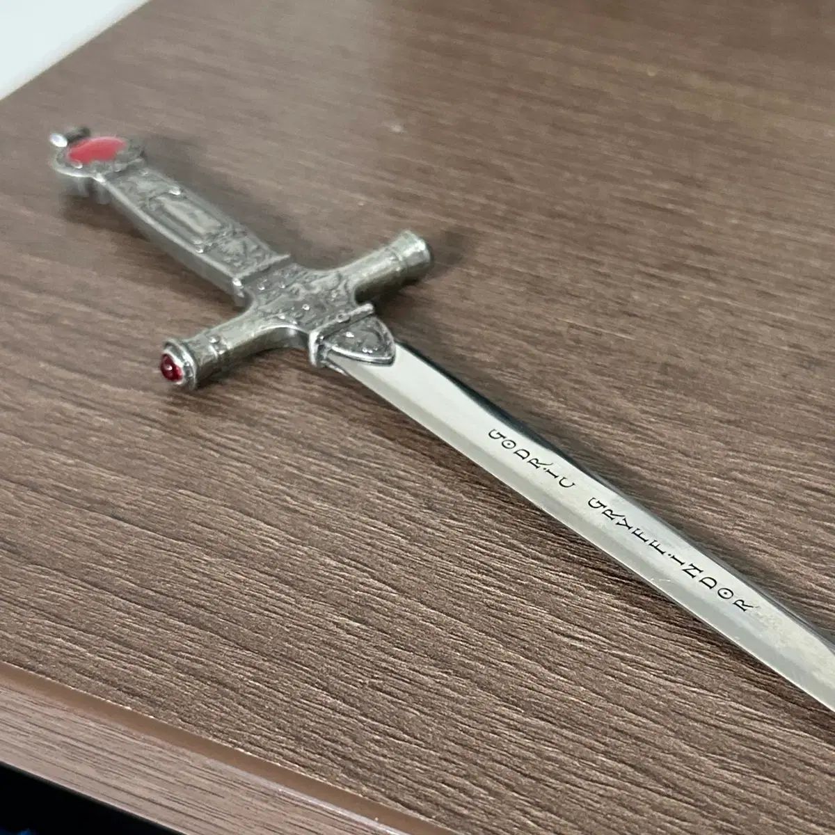 ハリーポッター グリフィンドールの剣 レターオープナー、ペーパーナイフ m16733404872_1.jpg?1710747309