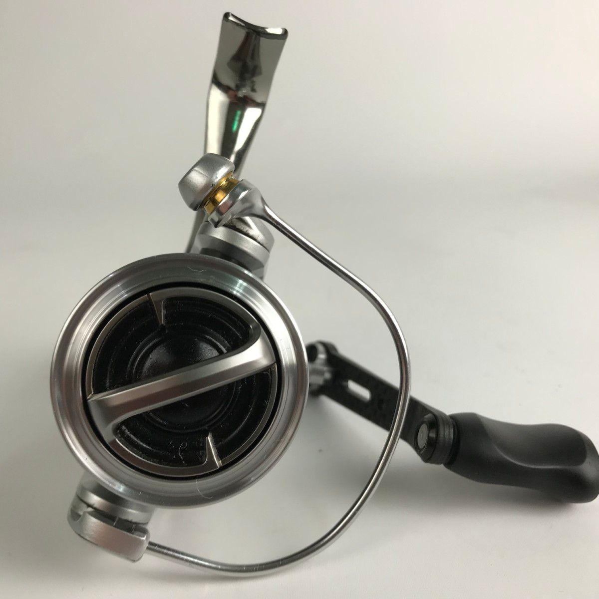 ZENON 2500SH スピニングリール ZENON (ゼノン)｜AbuGarcia｜釣具の総合メーカー ピュア・フィッシング