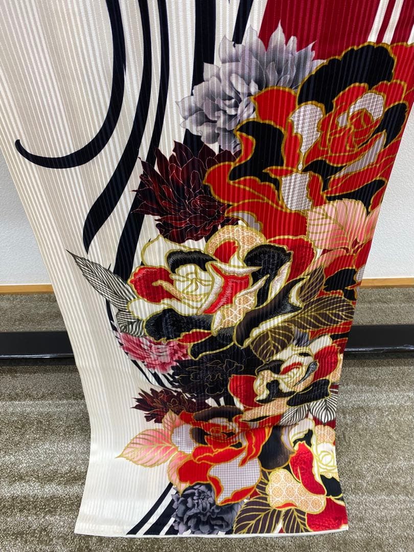 振袖 豪華 銀通し ラメ刺繍 金彩 紋意匠 身丈169cm 公式通販 振袖 豪華 銀通し ラメ刺繍 金彩 紋意匠 身丈169cm 公式通販