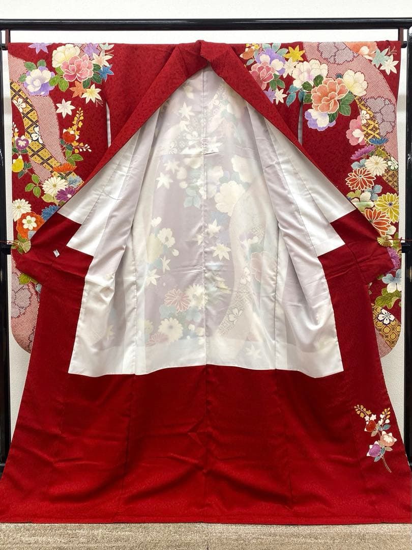 振袖 金駒 銀通し 紋意匠 身丈169cm 撥水加工済 MO3305 - メルカリ