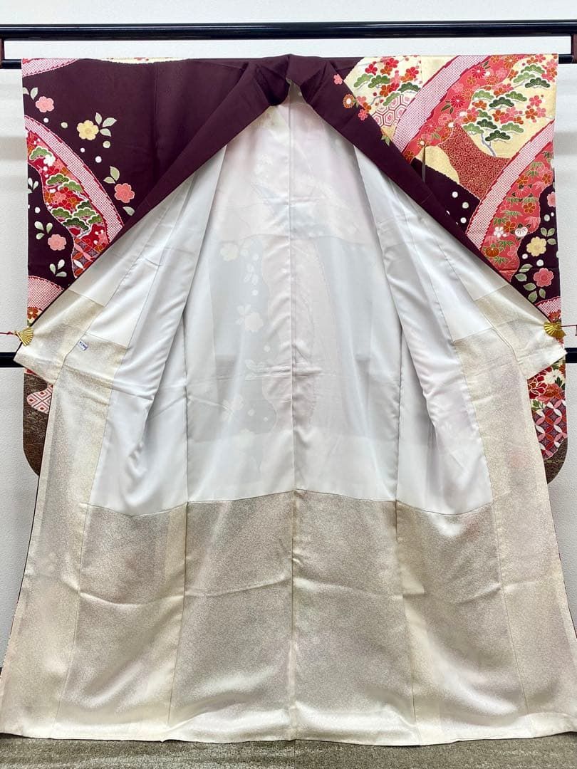 振袖 金駒 金彩 紋意匠 身丈161cm 撥水加工済 MO3304 - メルカリ