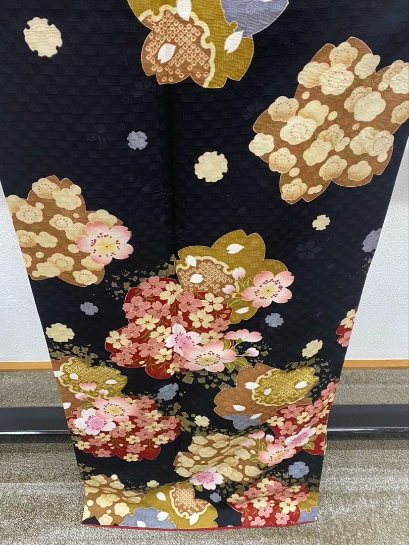 振袖 金彩 柄八掛 桜 身丈158cm MO3302 - メルカリ
