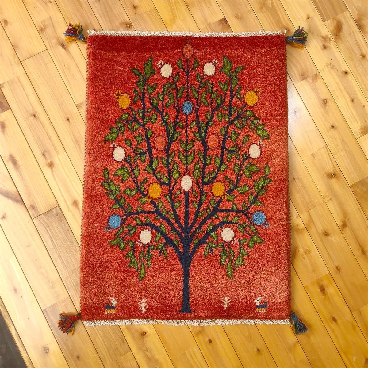 ペルシャ　ギャッベ　玄関　85×63 桃色　茜色　ザクロの木 ペルシャ ギャッベ 玄関 85 63 桃色 茜色 ザクロの木 玄関】 玄関脇