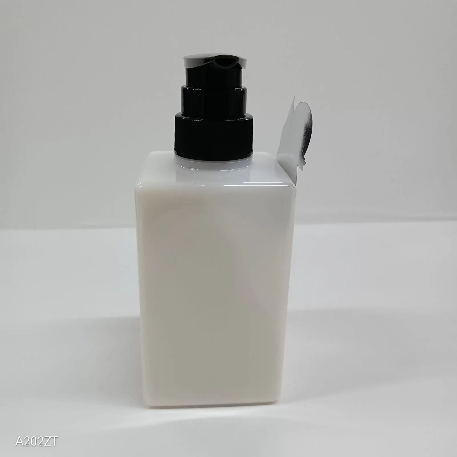 KAMIKA カミカ クリームシャンプー ティーフローラル400g KAMIKA / KAMIKA ティーフローラルの香りの公式商品情報｜美容・化粧品