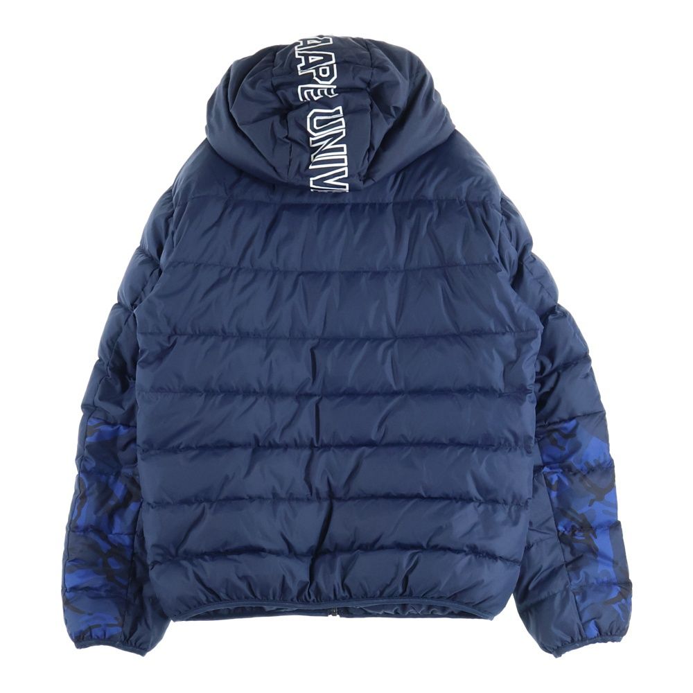 A BATHING APE (アベイシングエイプ) DOWN JACKET フロントプリント