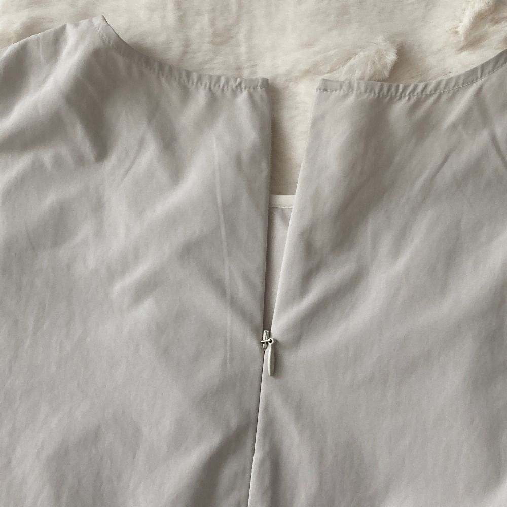 美品 24SS ADORE アドーア マイクロタフタブラウス 531-4210817 サイズ 