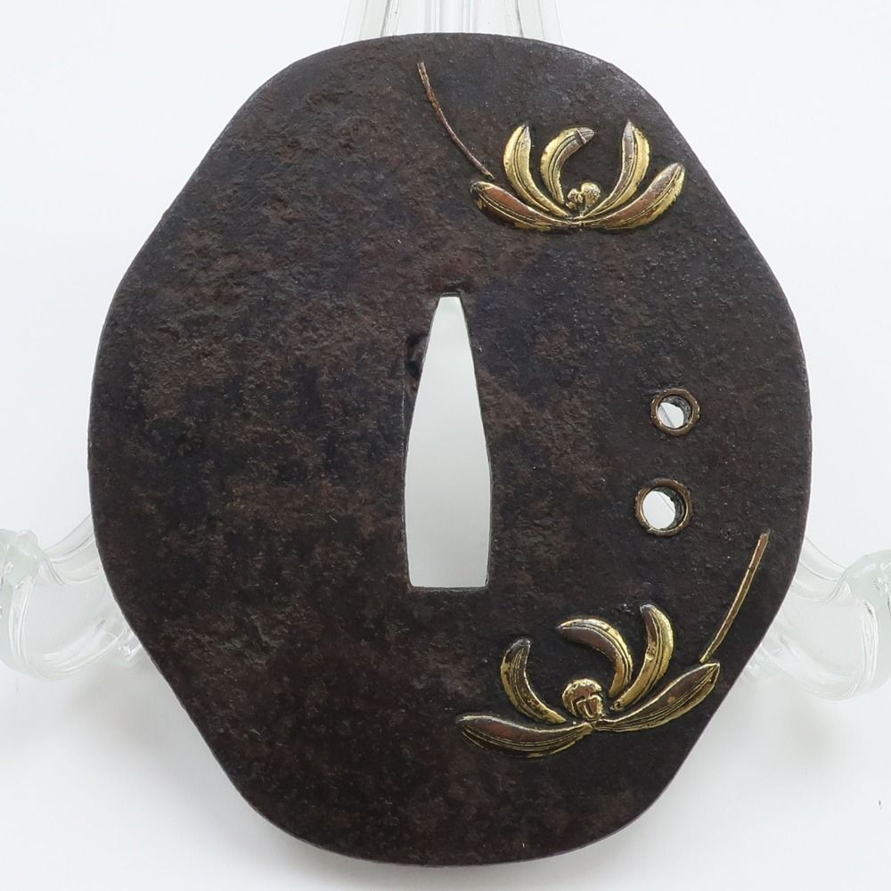 時代刀装具 鉄製 金象嵌 彼岸花文 鍔 鉄製 _ 骨董品 - メルカリ