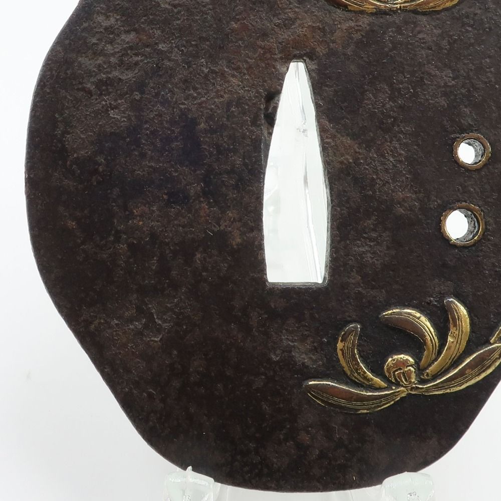 時代刀装具 鉄製 金象嵌 彼岸花文 鍔 鉄製 _ 骨董品 - メルカリ