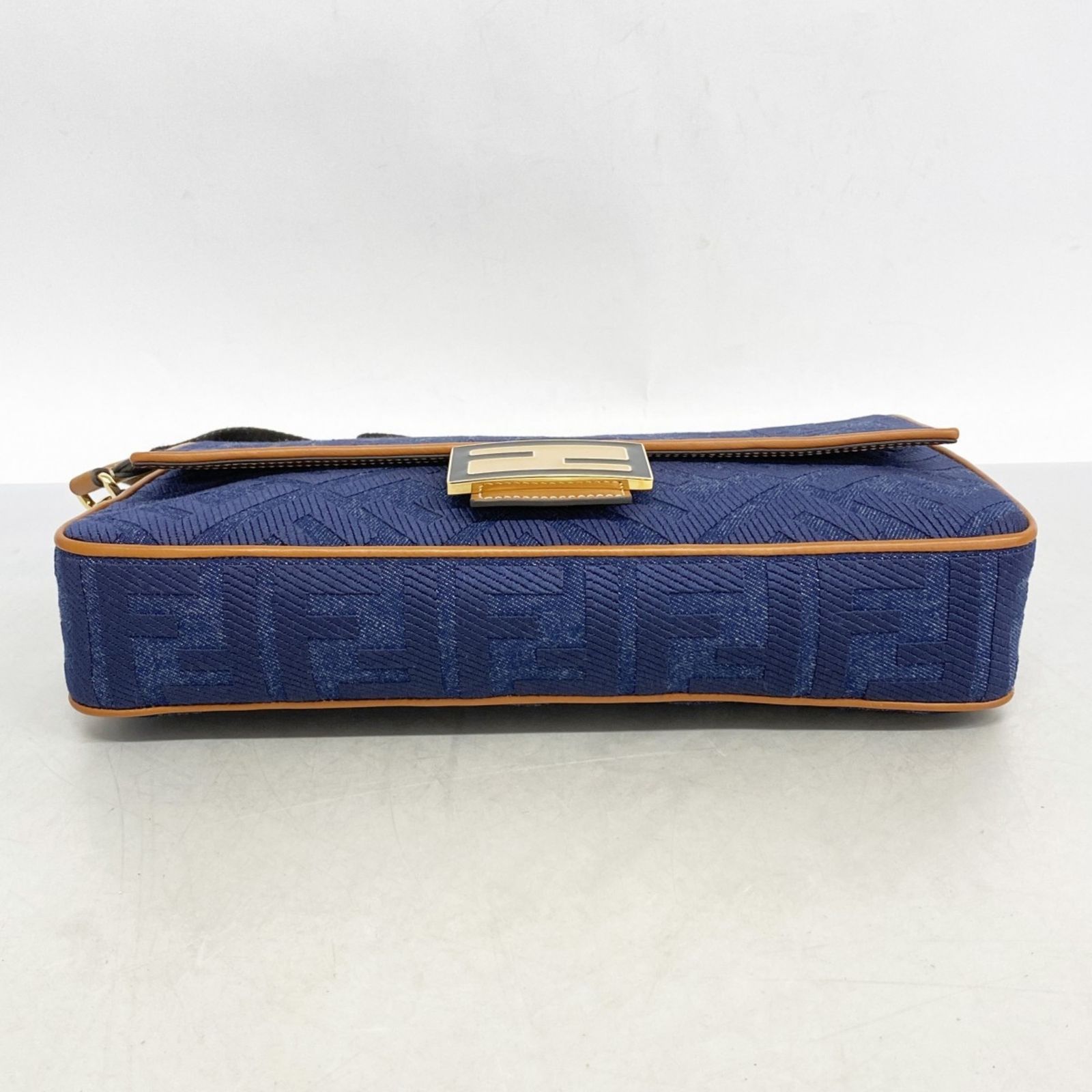 フェンディ(Fendi) フェンディ ハンドバッグ ズッカ マンマバケット