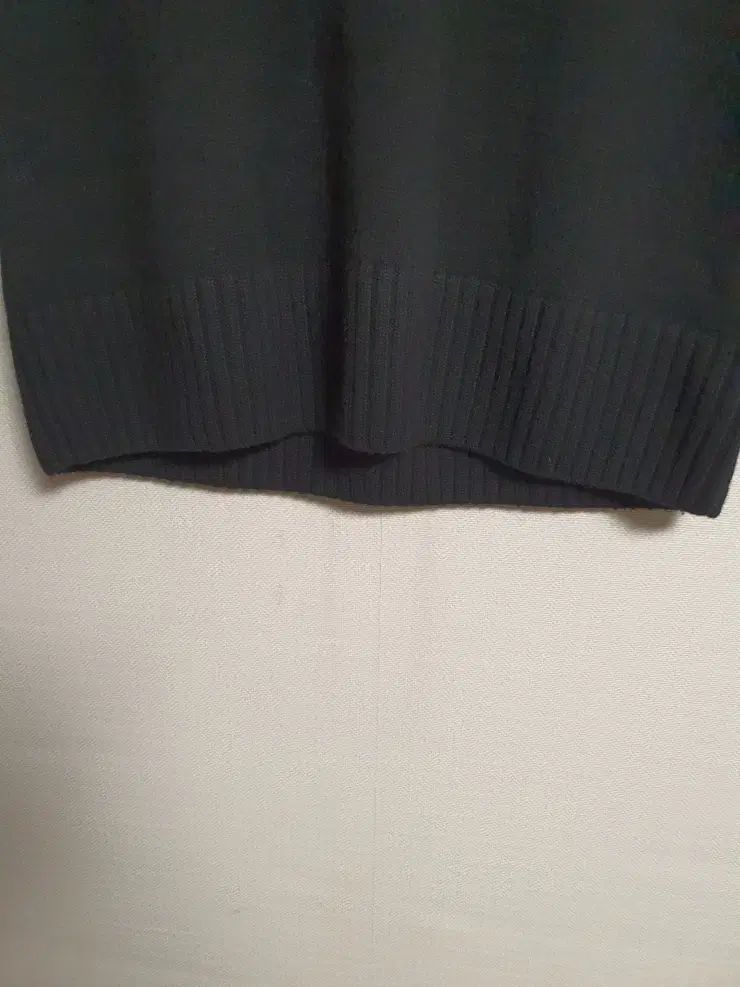 コス COS 100% カシミア ニット ベスト S サイズ 正規品 - メルカリ