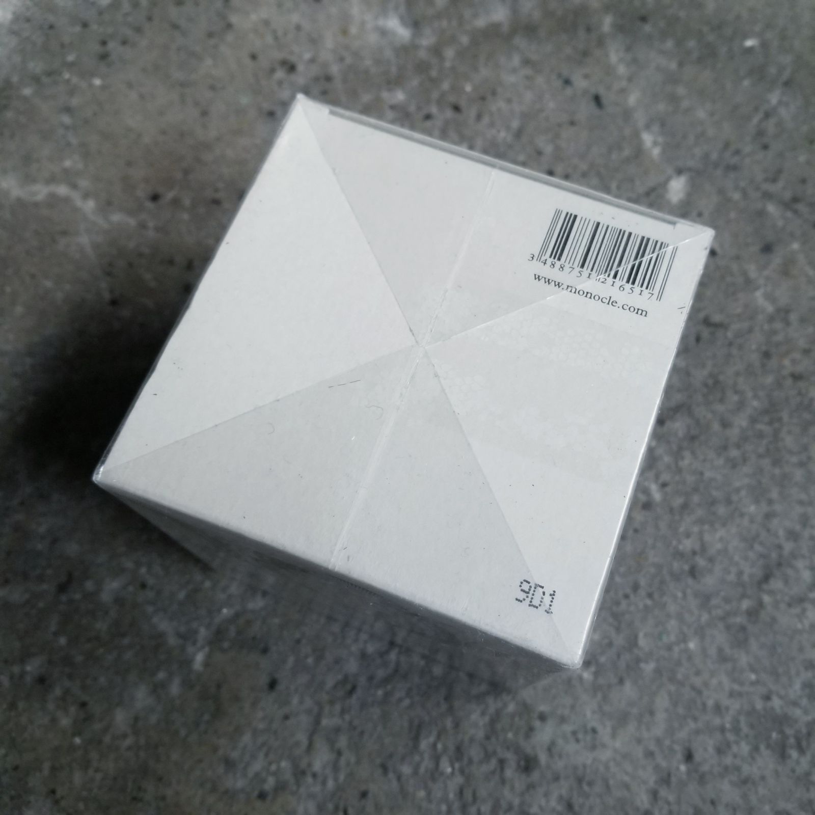 COMME des GARCONS PARFUMS MONOCLE Scented Candle One: Hinoki