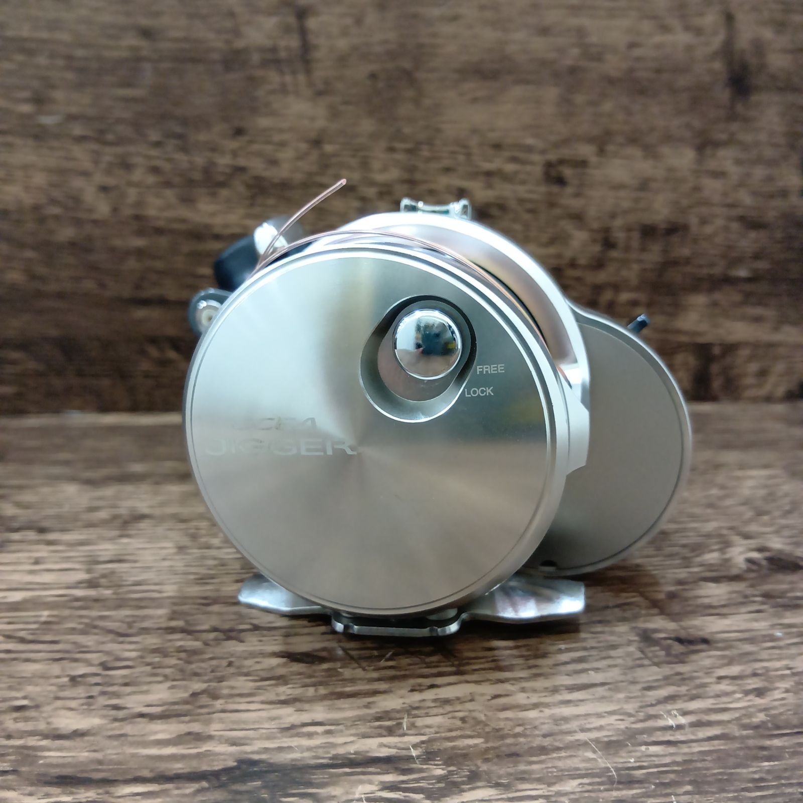 シマノ(SHIMANO) 21 オシアジガー 2001NRMG 両軸リール - メルカリ