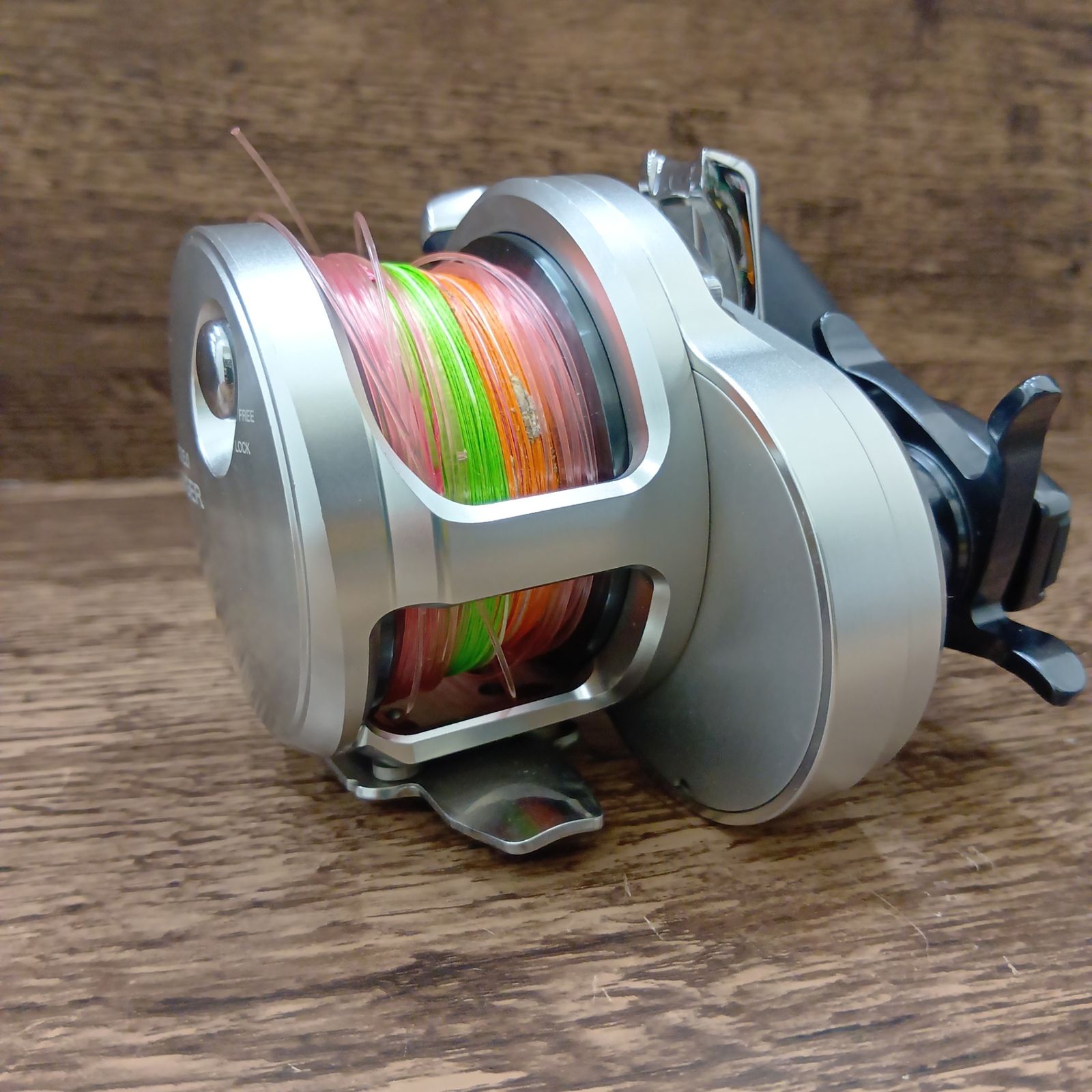 シマノ(SHIMANO) 21 オシアジガー 2001NRMG 両軸リール - メルカリ