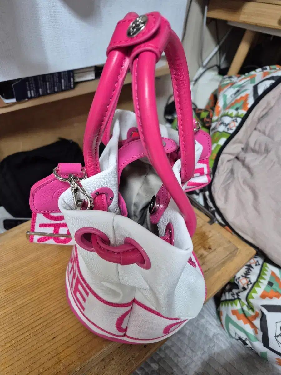 G FORE(ジーフォア) 白 ピンク バケットバッグ トートバッグ - メルカリ