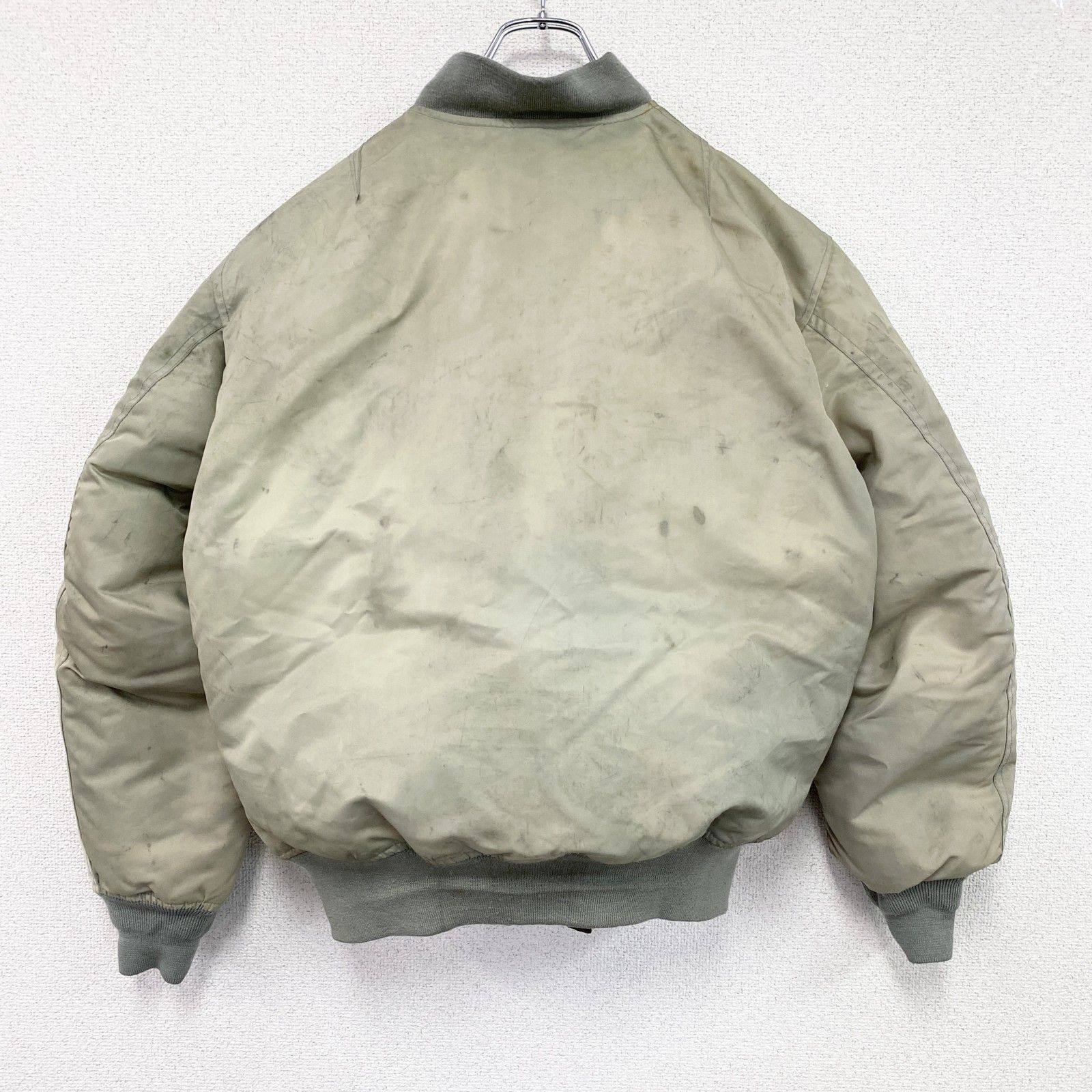 古着 used AVIREX アヴィレックス MA-1 フライトジャケット カーキ M