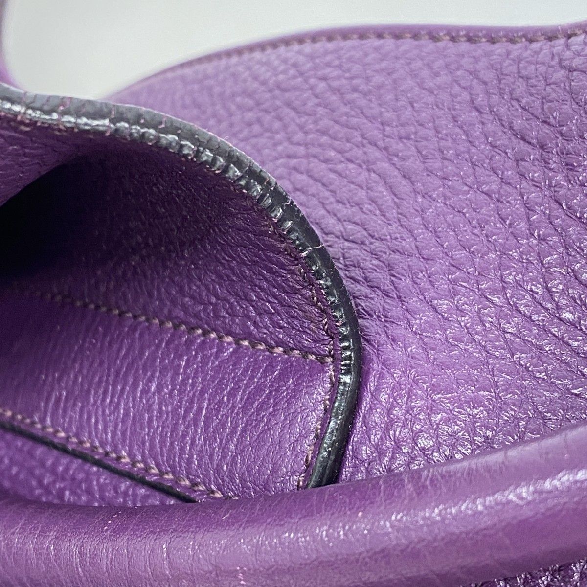 サルヴァトーレ フェラガモ ハンドバッグ　ガンチーニ 金具 レザー パープル 紫 Ferragamo ガンチーニ金具チェーンショルダーバッグ