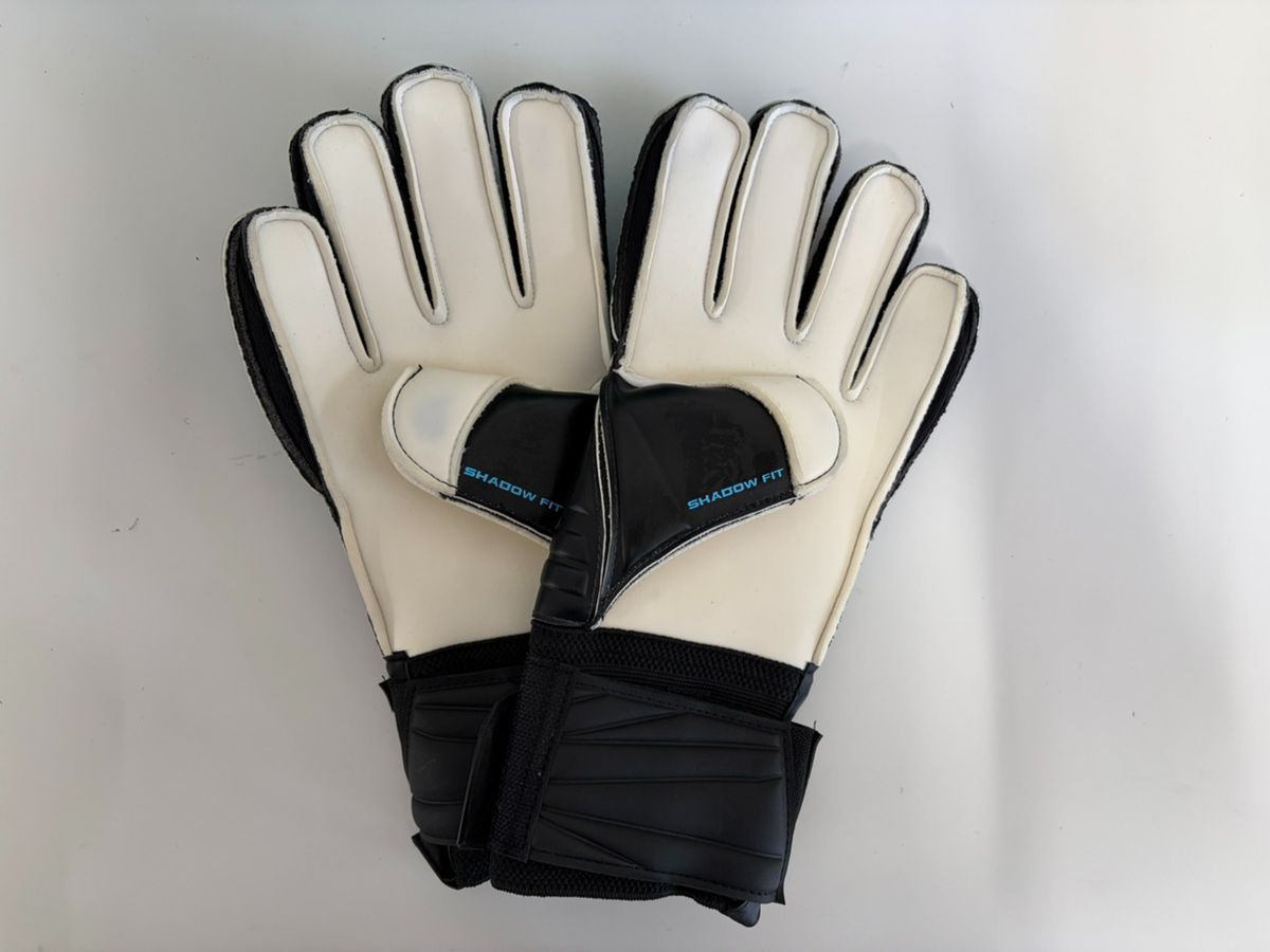 ☆サンプル品・新品未使用品☆ erebos キーパーグローブ 9号 エレボス