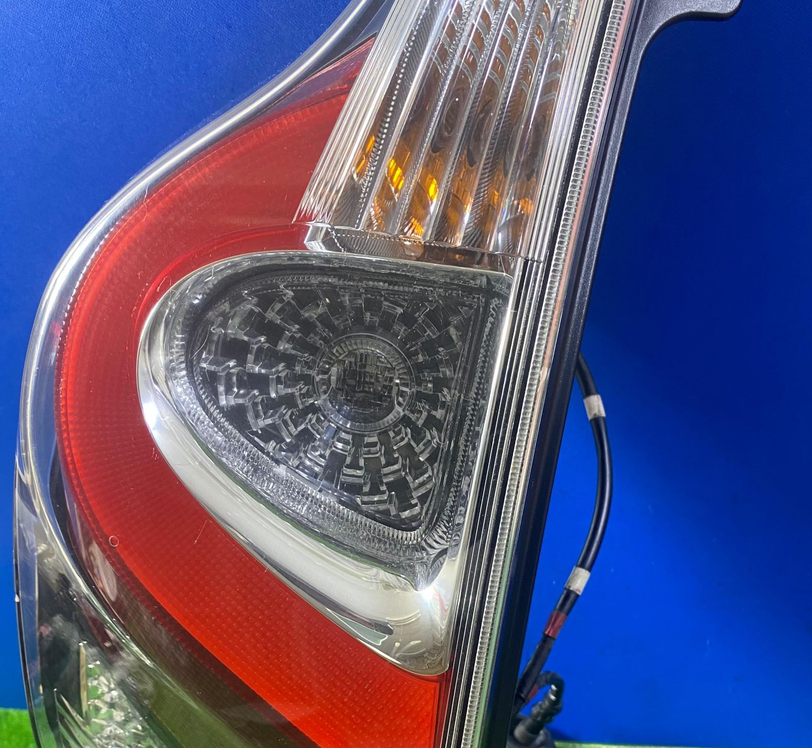 ZT-4451] 純正トヨタ アクア NHP10 H24年式 左 LH テールライト