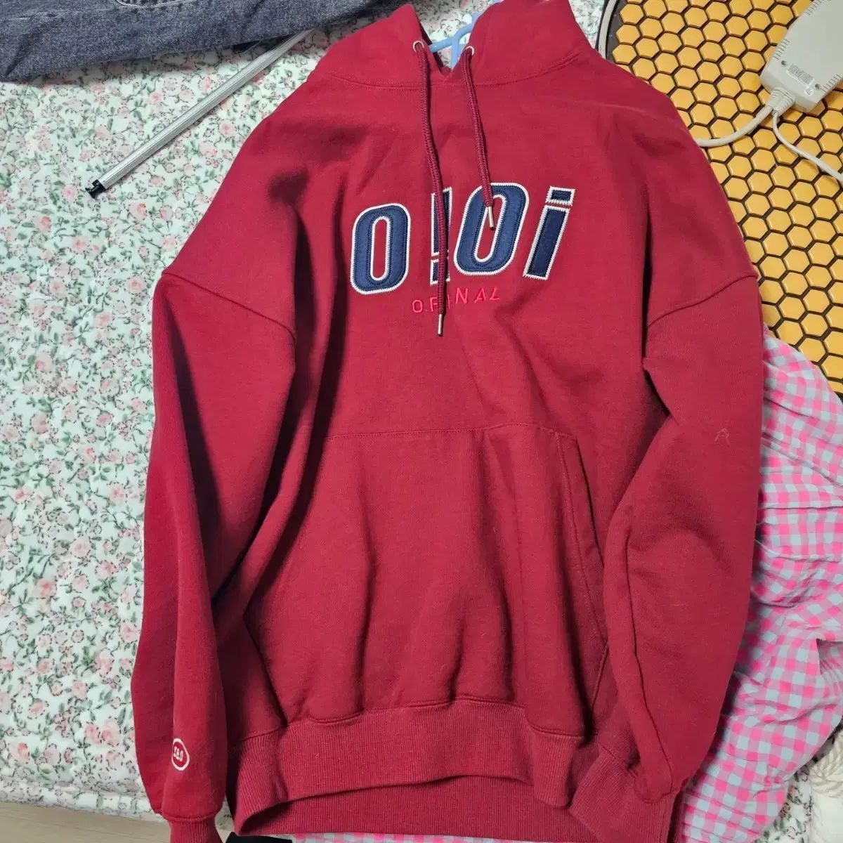 O!Oi WHO Tシャツ