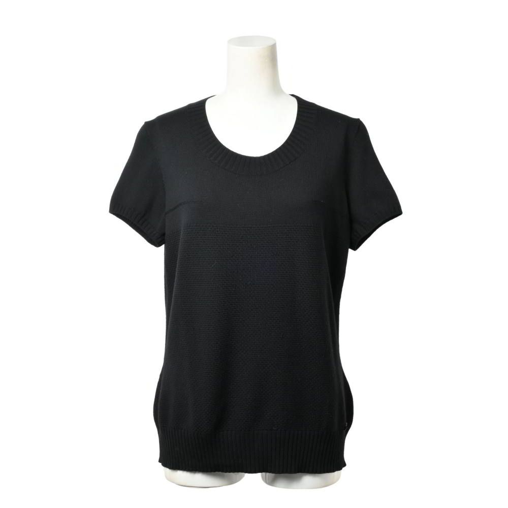CHANEL P30268K00335 ココマークプレート 半袖ニット CHANEL P30268K00335 ココマークプレート付き コットン 半袖ニット