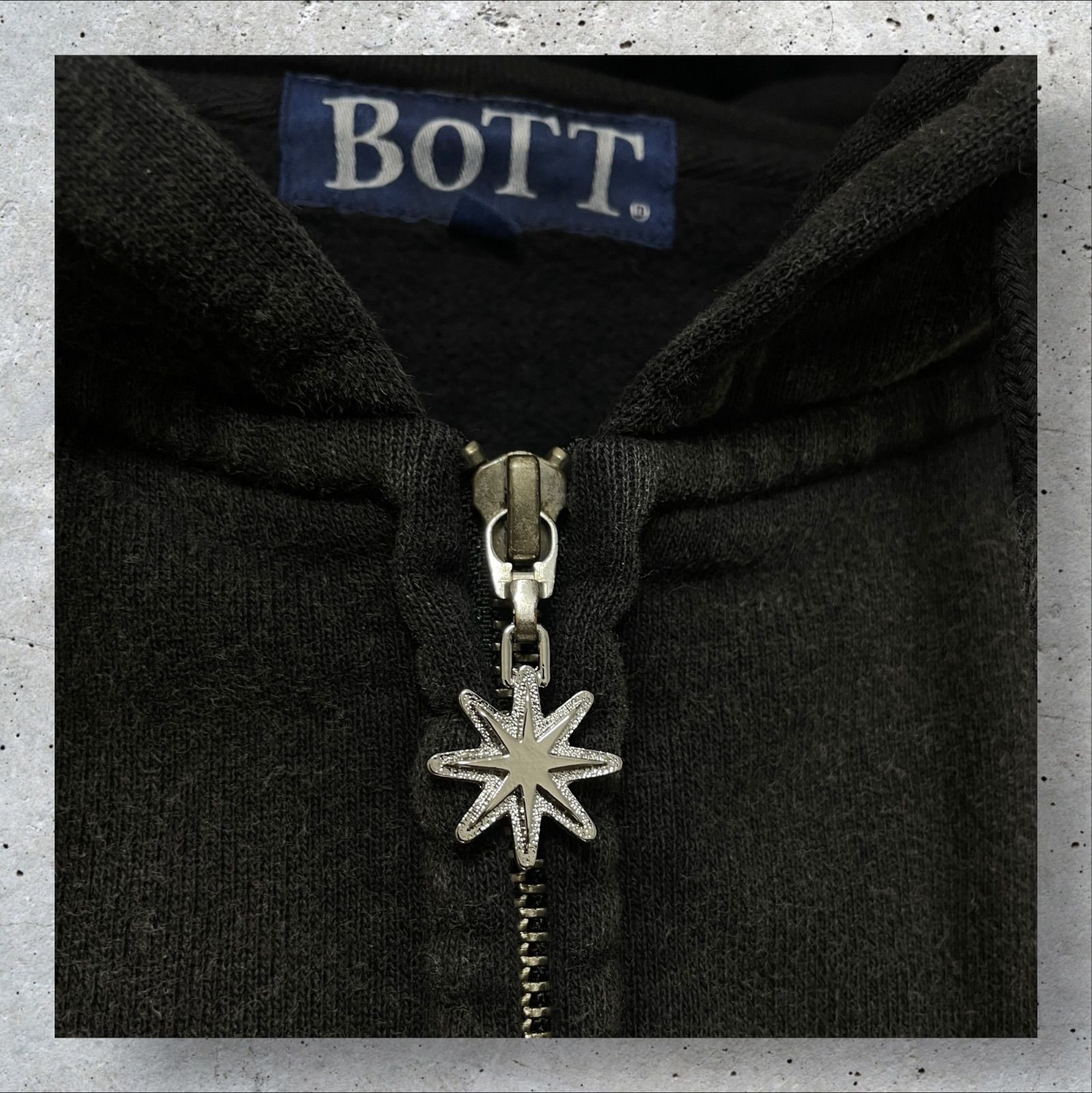 定価:27500円 BOTT Washed Luckey Logo Zip Hoodie 253BOTT43 BLACK M 