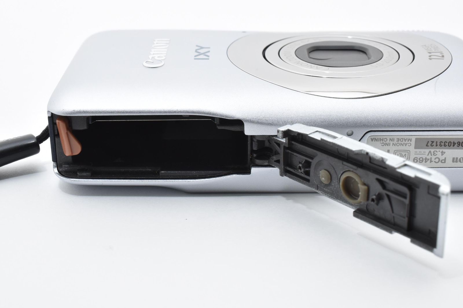 Canon IXY 200F シルバー コンパクトデジタルカメラ【良品】#2724554