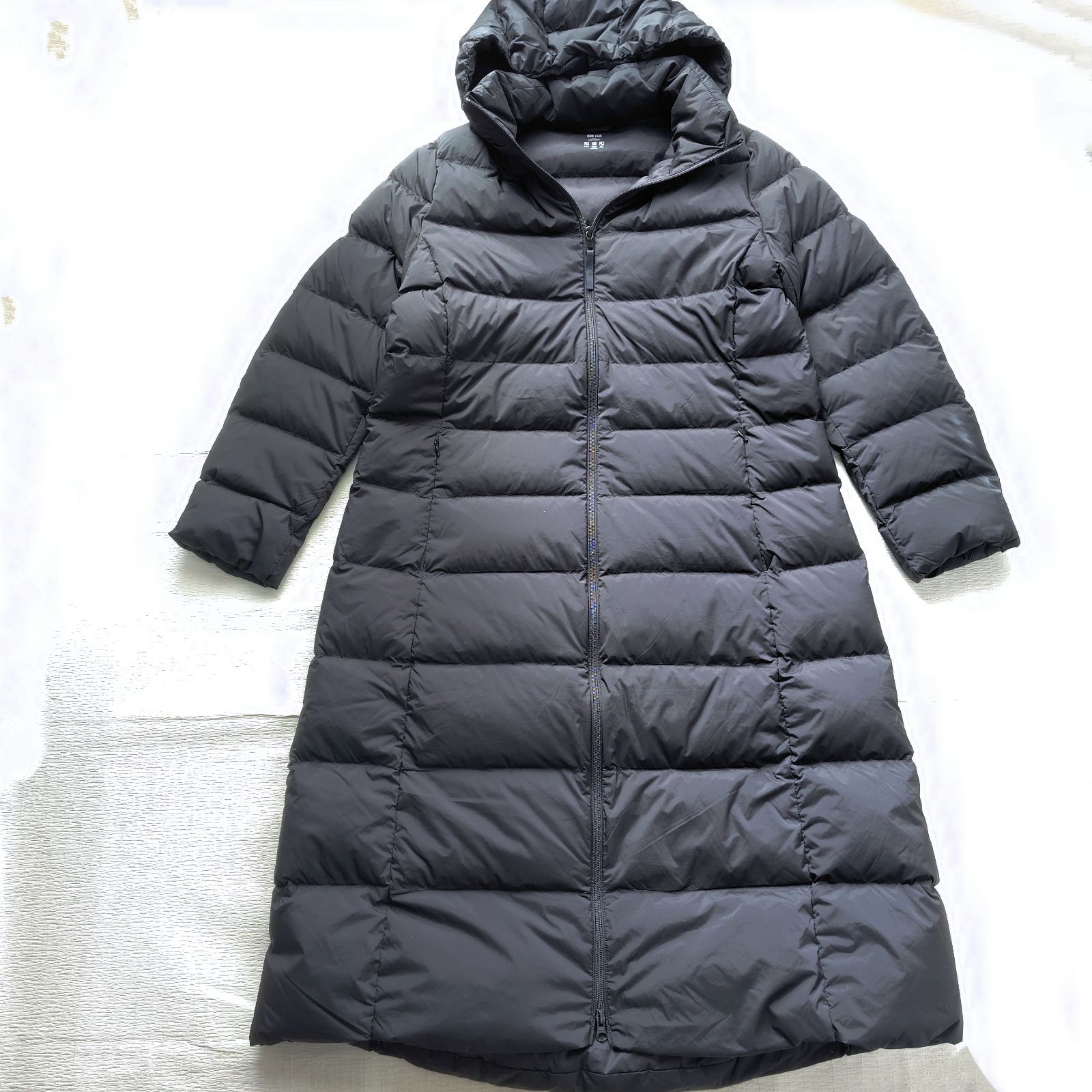 UNIQLO U ライトダウンコート XXL ブラック チェスターコート 冬の街を舞う羽のように】 UNIQLO ストレッチ ダウンコート レディース