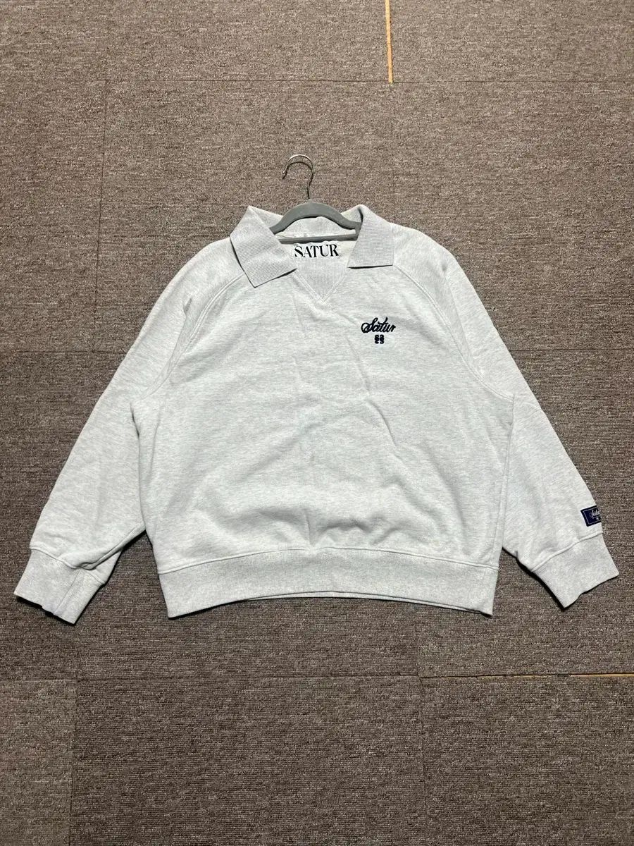 【値下げ】SATUR セター　ロゴ　スウェット セター Satur カラーネック スウェット XL - メルカリ