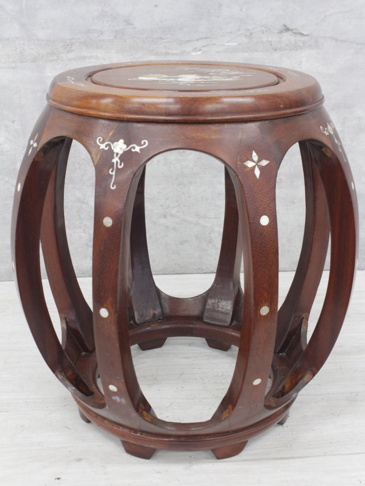 行董】花梨 無垢 螺鈿細工 花鳥文 スツール 椅子 飾り台 丸椅子 中国