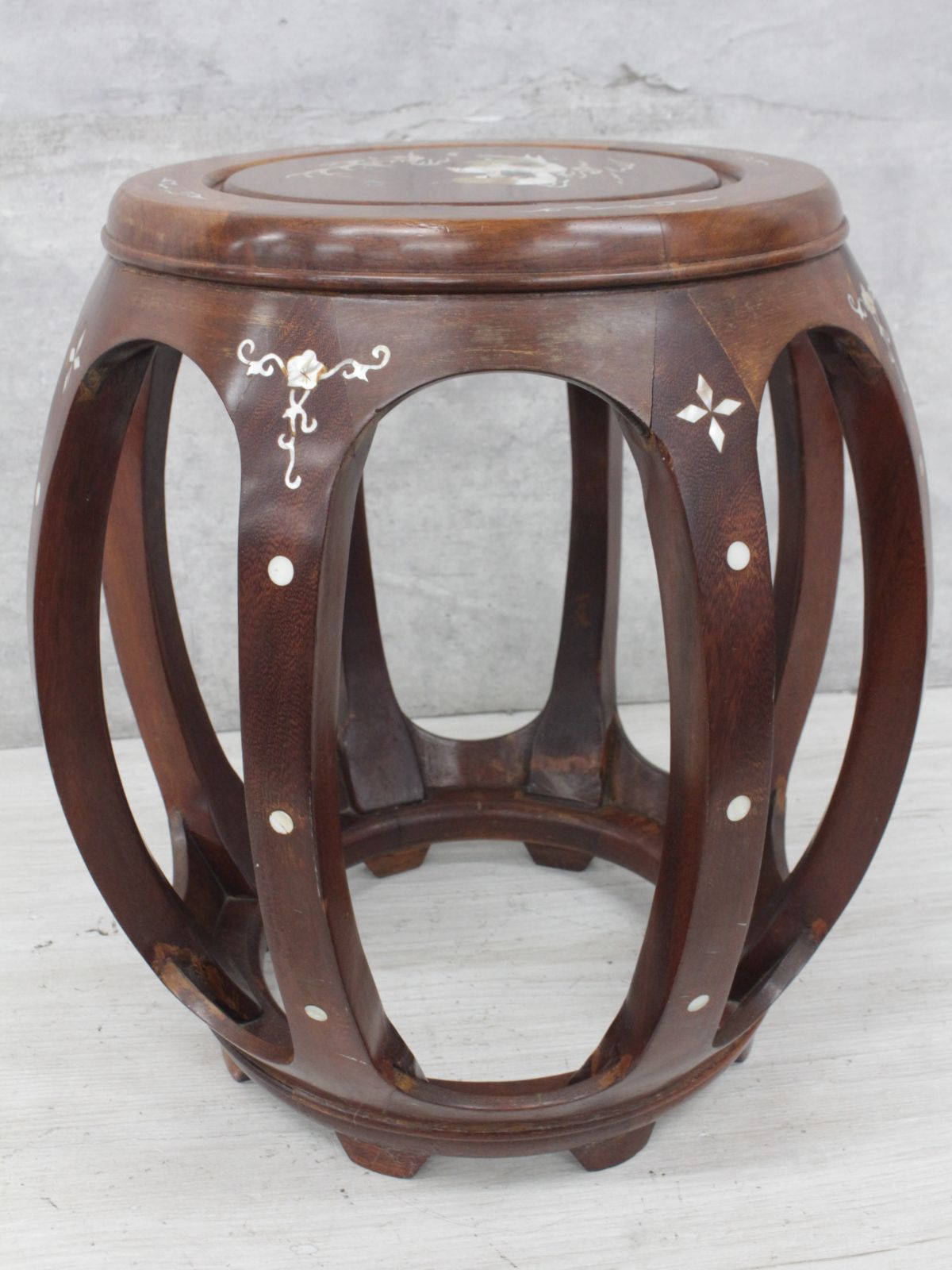 行董】花梨 無垢 螺鈿細工 花鳥文 スツール 椅子 飾り台 丸椅子 中国