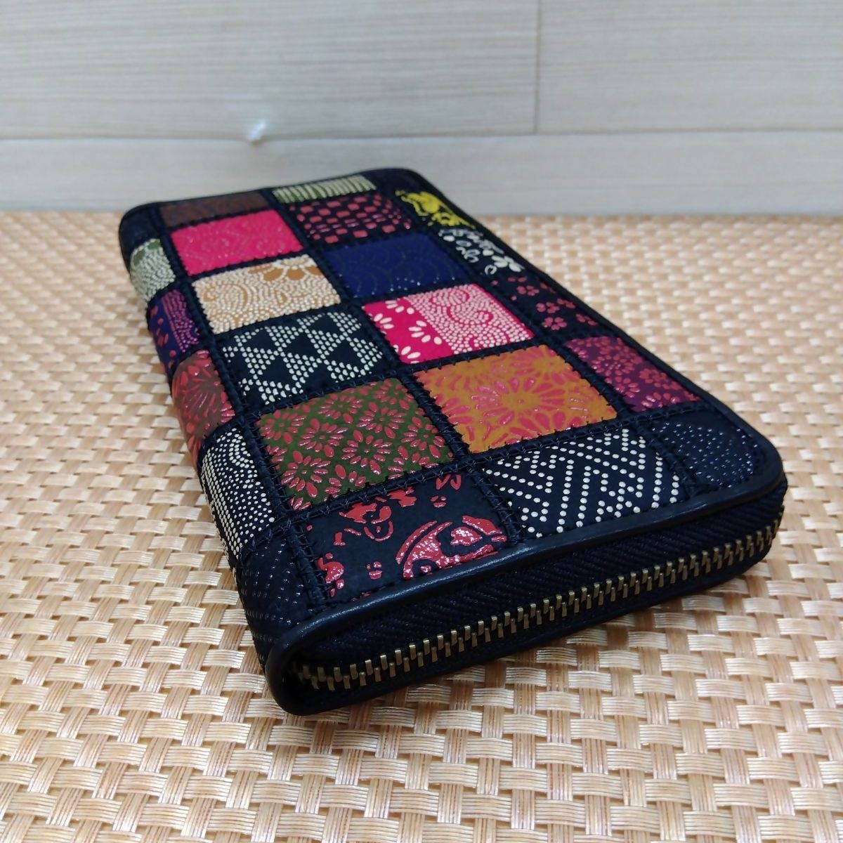 未使用品】浅草前川印傳 まえかわいんでん オリジナルパッチワーク長 