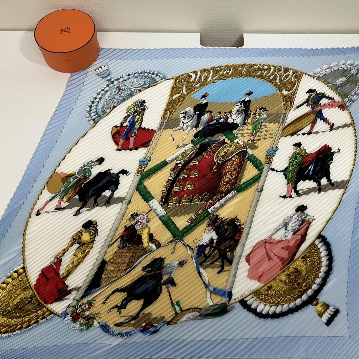 HERMES エルメス プリーツ・スカーフ カレ90 PLAZA DE TOROS 闘牛場