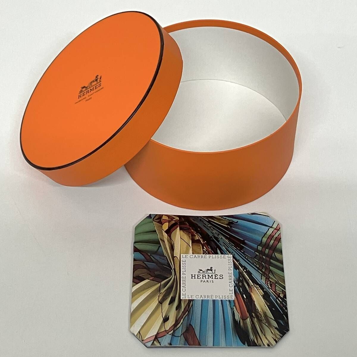 HERMES エルメス プリーツ・スカーフ カレ90 PLAZA DE TOROS 闘牛場