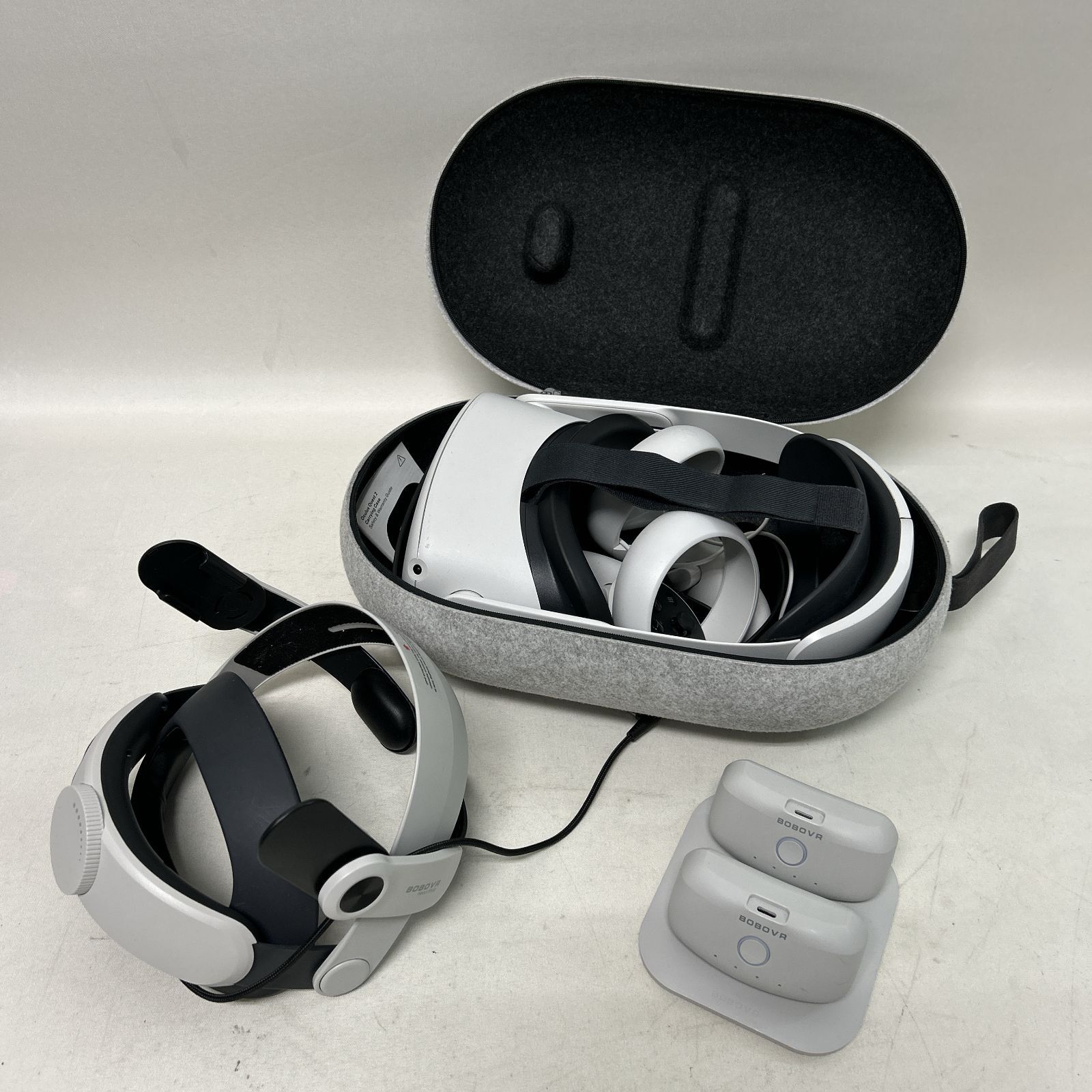 浜館65-674] Meta Quest 2 128GB VRヘッドセット 専用ケース付き ＋