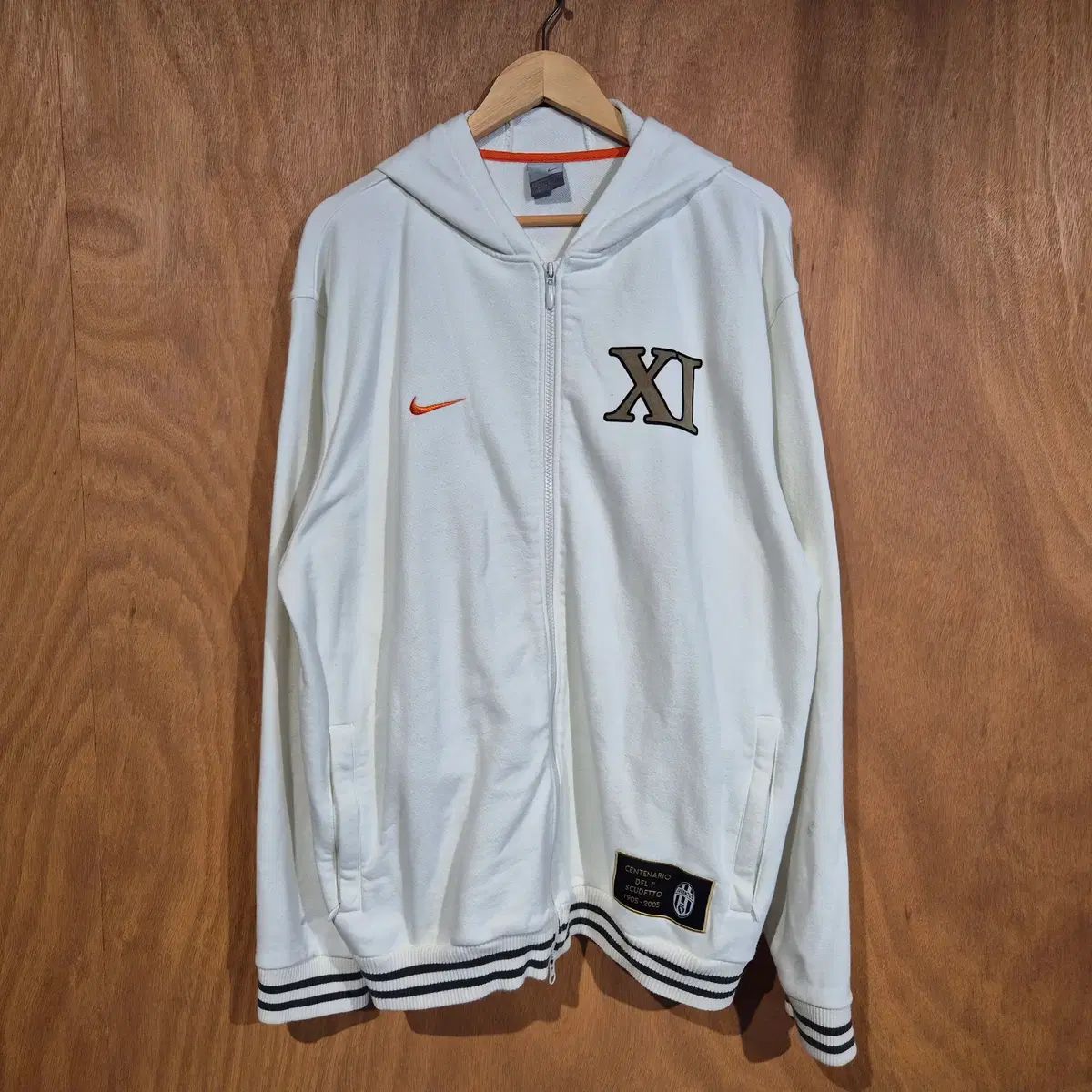 ナイキ ユヴェントス ジップアップ フーディー XXL (番77