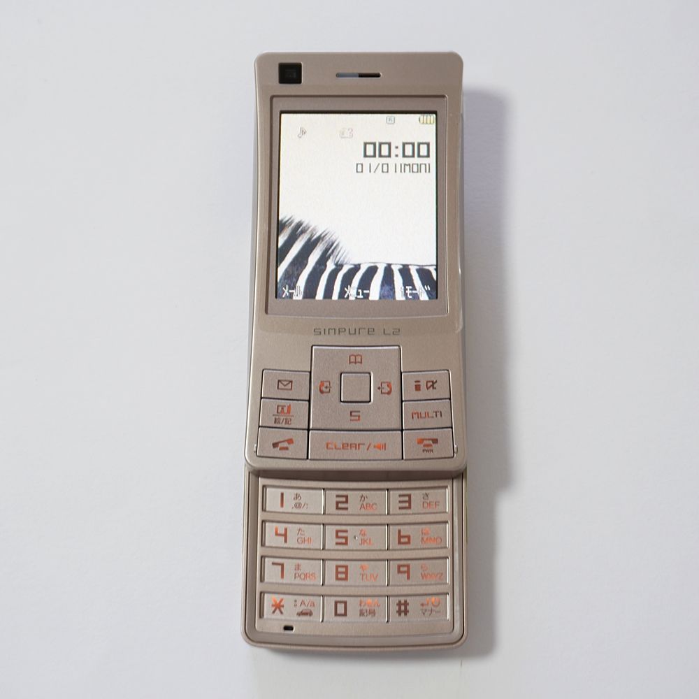 レア機種入荷！【本体・画面 初期保護フィルム付き】美品 docomo FOMA 
